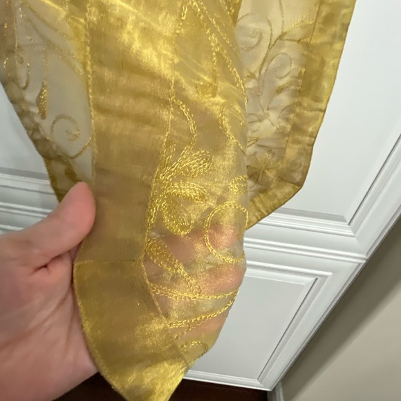 Set of 2 Gold Table Runners with Tassels on Each End - Picture 6 of 10